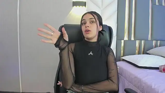 chloeharper_ (F teen) - deep Throat 🤤