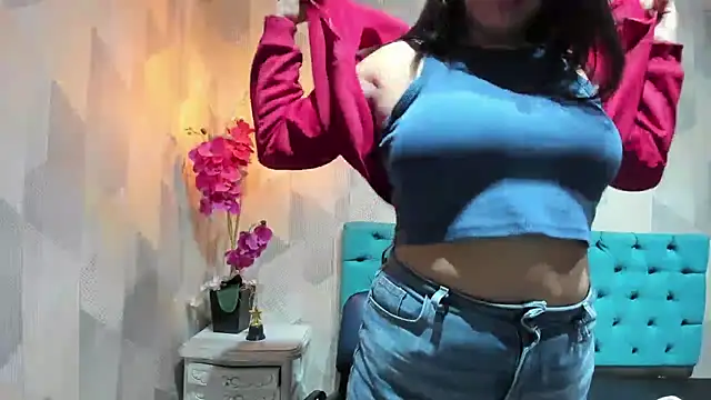LindaBreeS webcam