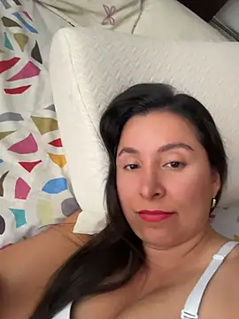 emely_sexx20 webcam