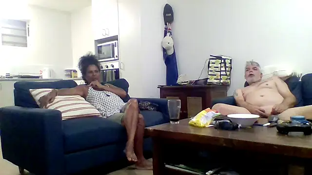 curious52 webcam