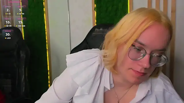 amanda_butlerr (T teen) - Naked me