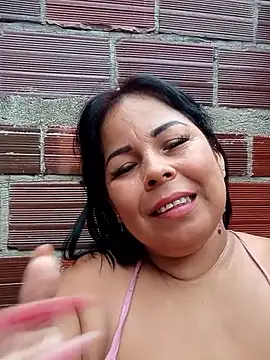 Mother-Big-tits webcam