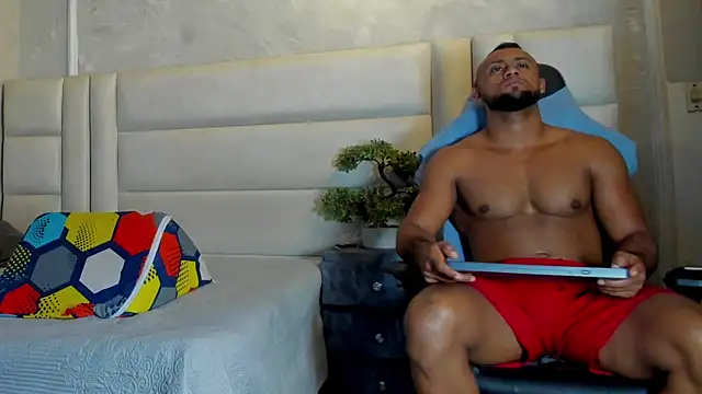 Dark_lennox webcam