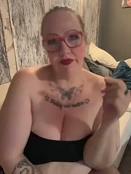 Noraya_ink webcam