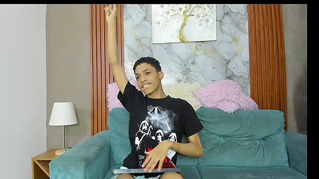 LOVE_GUYS1 webcam