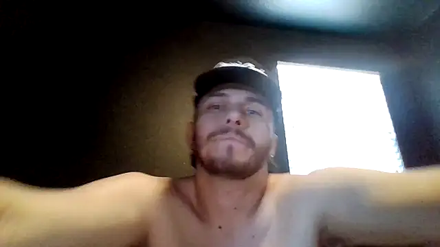 Tallhungcloudyyy webcam