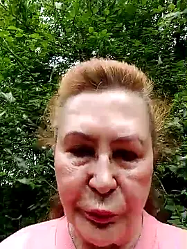 hottie-mom (Ask my age) - Watch how I am playing with my...