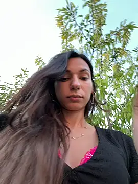 -_MiaQueen_-'s live cam