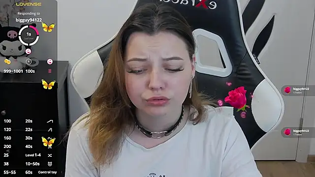 pretty_little_thing webcam