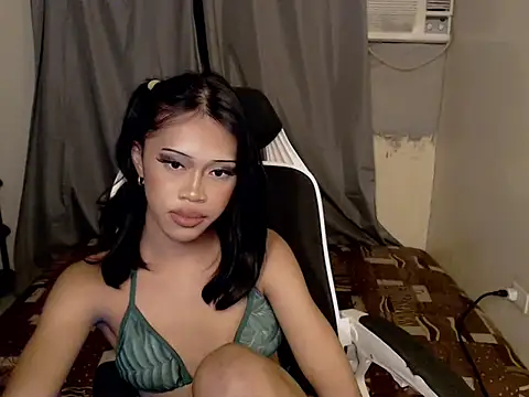 urcurlydiva webcam