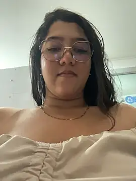Chloe_Thomsoon_ webcam