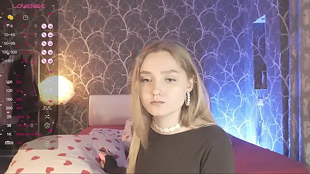 MiaMiaMeow webcam