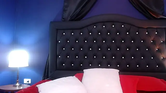Kiaraa88 webcam