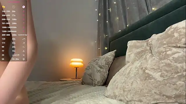MargaretShyandSkinny webcam