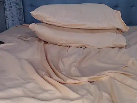 Soe_Lara webcam