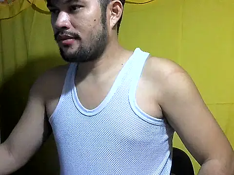 HairyHottestpinoyHandsome webcam