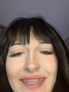 virusDoll webcam