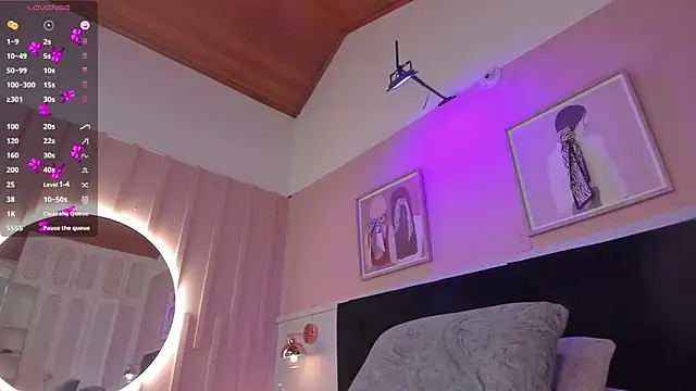 elodie_walker webcam