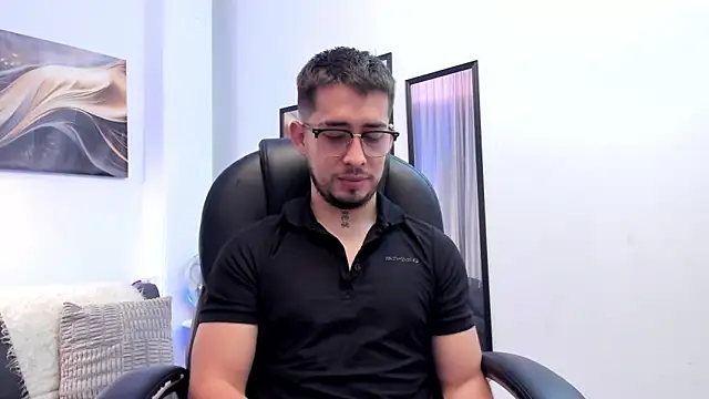 Tommas_Jhonson webcam