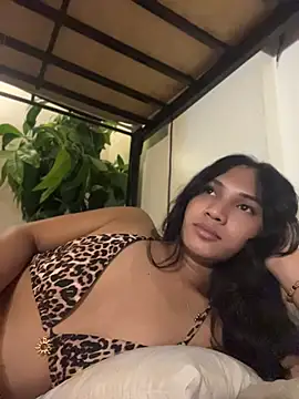 slutty_aki webcam