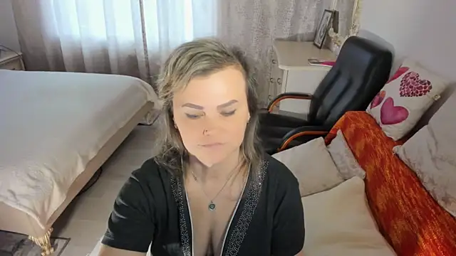 MildMature webcam