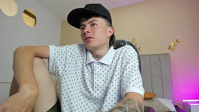 Nascary_Fox webcam