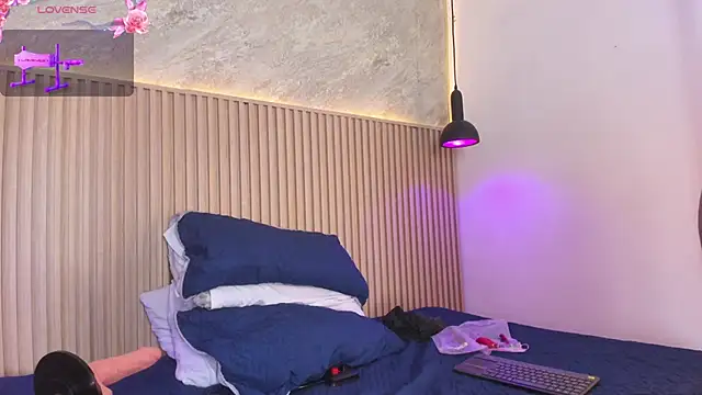 raven_noctis_ webcam