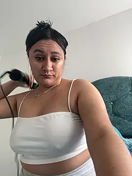 Vyolet_ webcam