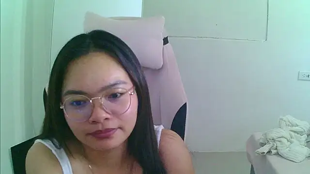 AlethiaBratsch webcam