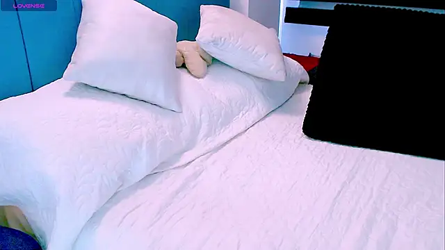 Kendraline1 webcam
