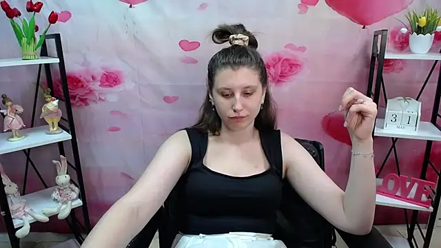 LilianaShine webcam