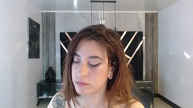 DamiaOshun_ch webcam