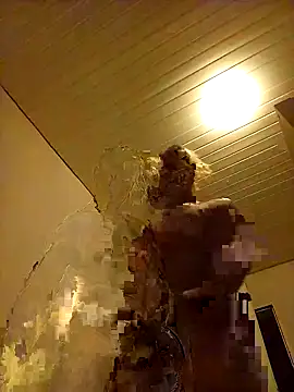 AthleticWomenizer2 webcam