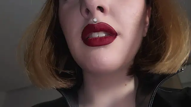 MistressSilvia webcam