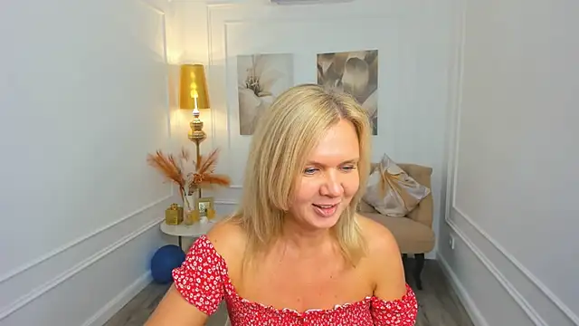 AgathaKlouin webcam