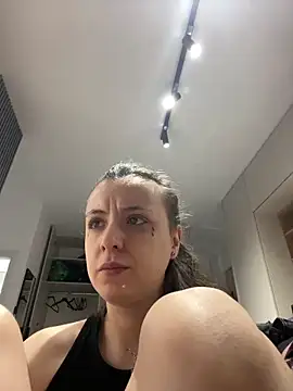 bunnythetailor webcam