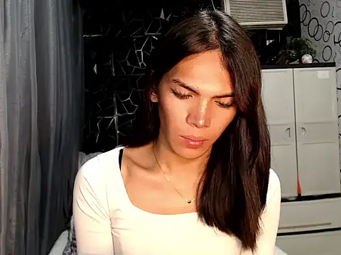 GORGEOUS_CARMEE webcam