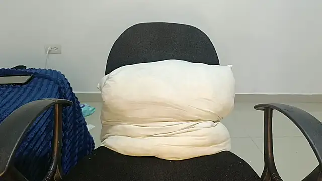 pecsblack888 webcam