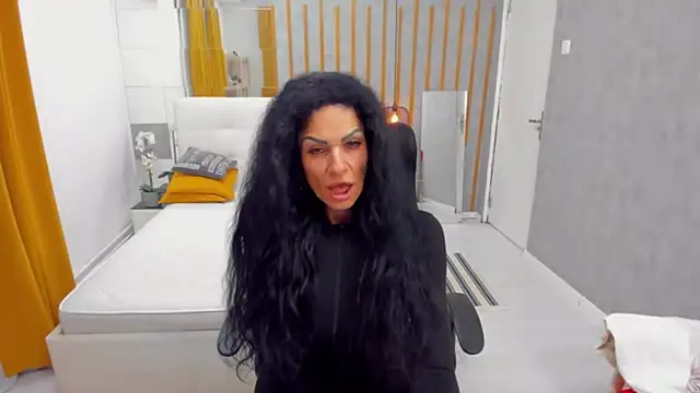 MarbellaRyder webcam