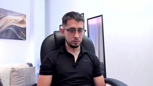 Tommas_Jhonson webcam
