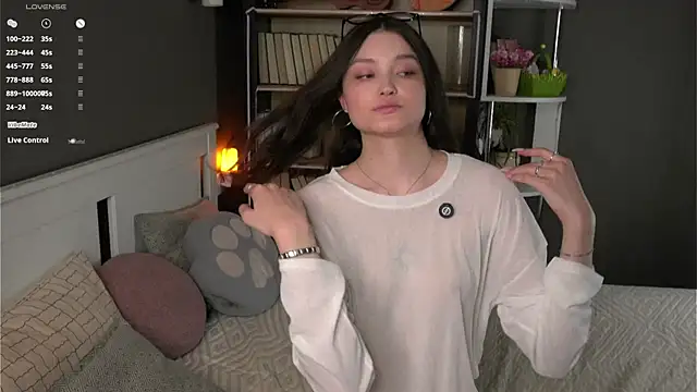 GussieGoold webcam