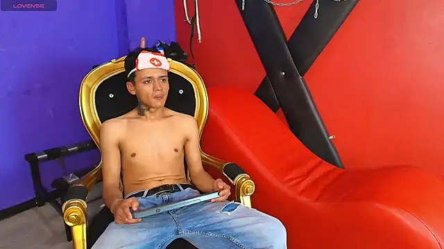 Secret_Pleassure webcam