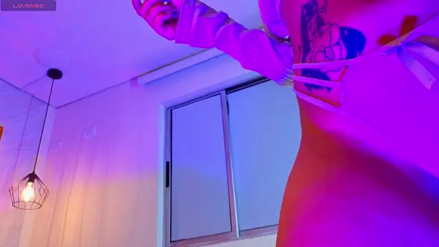 Ey_Im_simone_ webcam
