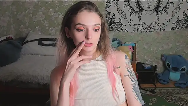 Cutie_Adelia webcam