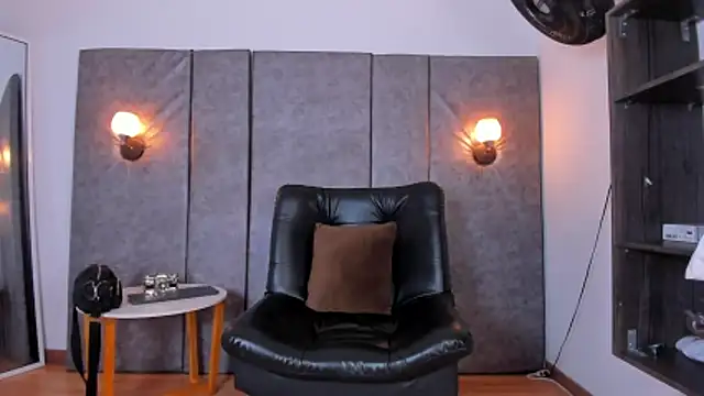 Keyla_Milf webcam