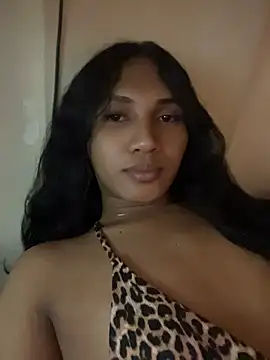 slutty_aki webcam
