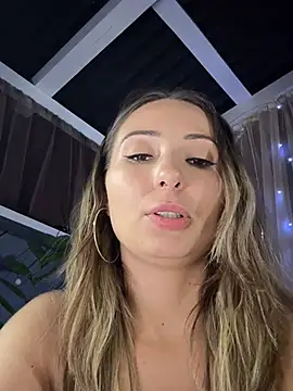 Wonder_Kari webcam