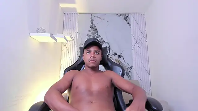 TaylorClay_ webcam