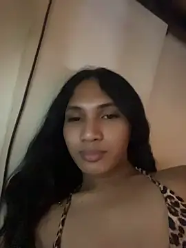 slutty_aki webcam