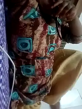 Menka_cut34 webcam